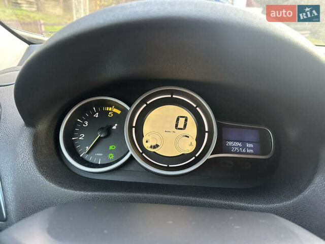 Черный Рено Меган, объемом двигателя 1.46 л и пробегом 285 тыс. км за 6700 $, фото 12 на Automoto.ua