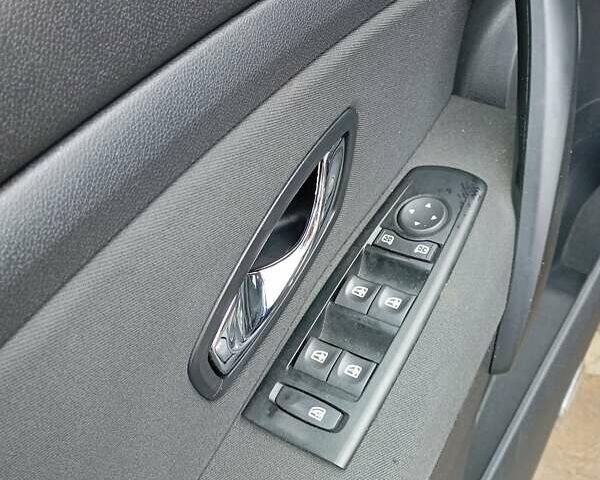 Черный Рено Меган, объемом двигателя 1.46 л и пробегом 225 тыс. км за 7000 $, фото 6 на Automoto.ua