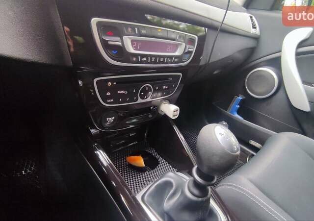 Чорний Рено Меган, об'ємом двигуна 1.46 л та пробігом 349 тис. км за 5700 $, фото 14 на Automoto.ua