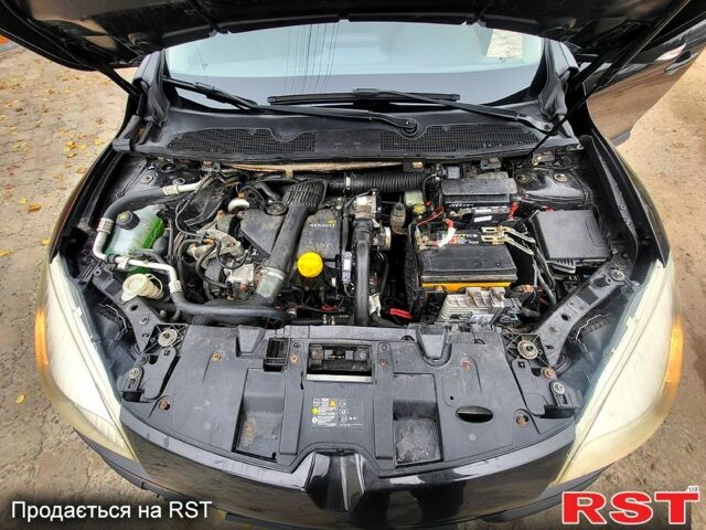 Черный Рено Меган, объемом двигателя 1.5 л и пробегом 280 тыс. км за 6600 $, фото 12 на Automoto.ua