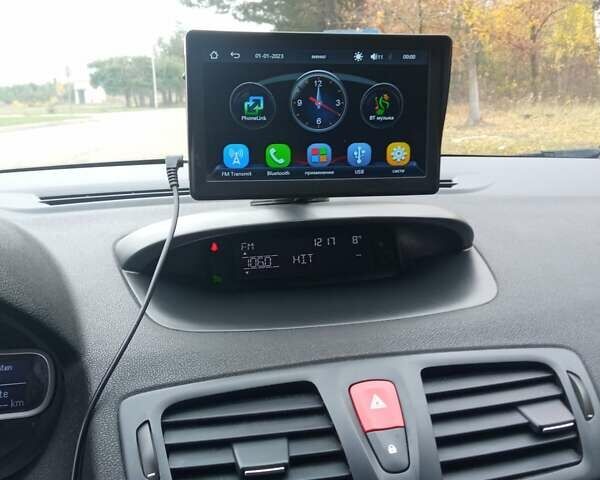 Рено Меган 2010 в Луцке на Automoto.ua Черный Рено Меган, объемом двигателя 1.6 л и пробегом 198 тыс. км за 6100 $, фото 57 на Automoto.ua