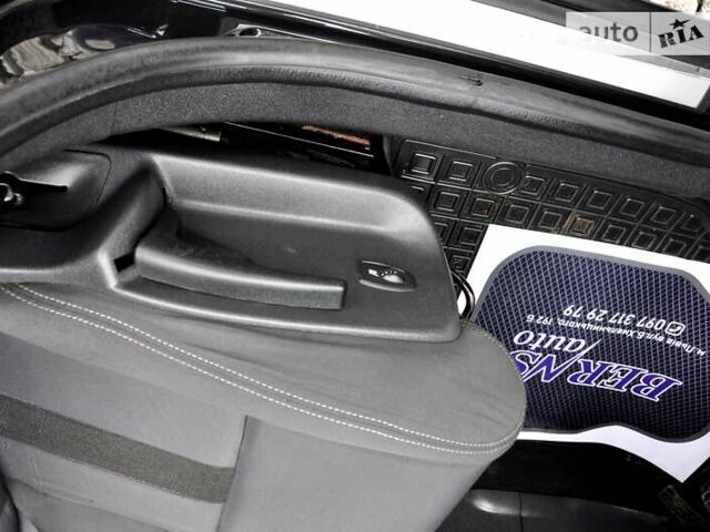 Черный Рено Меган, объемом двигателя 1.46 л и пробегом 211 тыс. км за 6800 $, фото 16 на Automoto.ua