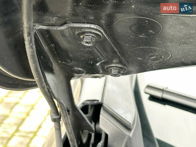 Черный Рено Меган, объемом двигателя 1.46 л и пробегом 277 тыс. км за 7300 $, фото 53 на Automoto.ua