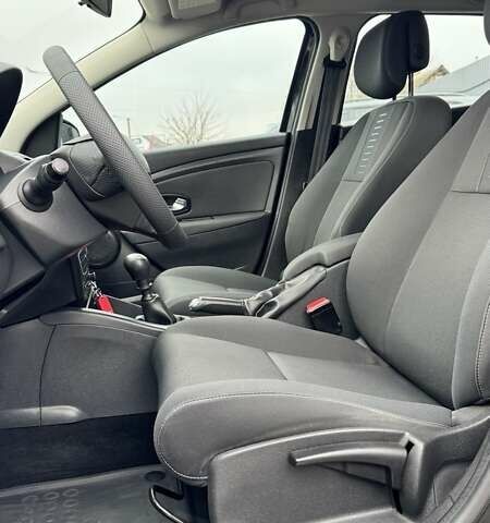 Черный Рено Меган, объемом двигателя 1.6 л и пробегом 186 тыс. км за 7600 $, фото 10 на Automoto.ua