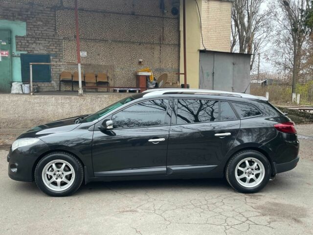 Черный Рено Меган, объемом двигателя 1.5 л и пробегом 290 тыс. км за 7000 $, фото 9 на Automoto.ua