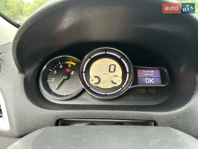 Чорний Рено Меган, об'ємом двигуна 1.46 л та пробігом 257 тис. км за 7550 $, фото 15 на Automoto.ua