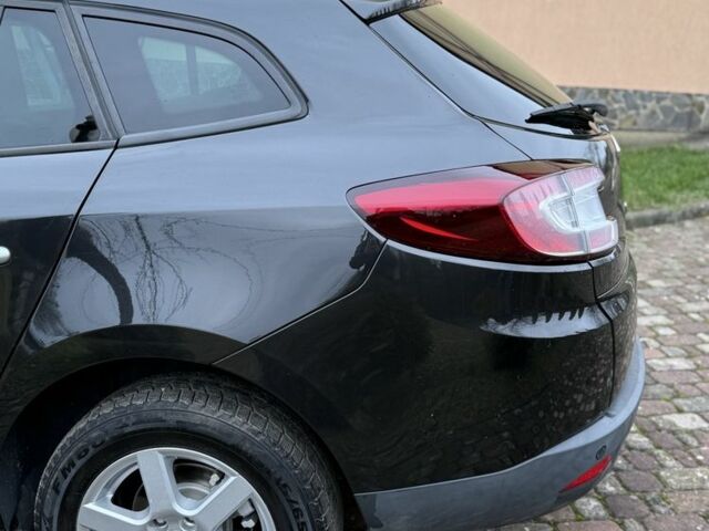 Черный Рено Меган, объемом двигателя 1.4 л и пробегом 185 тыс. км за 5999 $, фото 14 на Automoto.ua