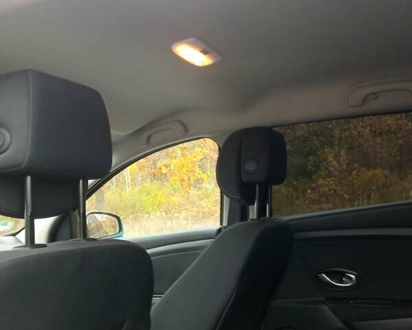 Рено Меган 2010 в Луцке на Automoto.ua Черный Рено Меган, объемом двигателя 1.6 л и пробегом 198 тыс. км за 6100 $, фото 48 на Automoto.ua