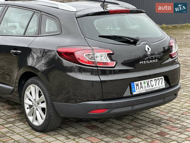 Черный Рено Меган, объемом двигателя 1.46 л и пробегом 277 тыс. км за 7300 $, фото 12 на Automoto.ua