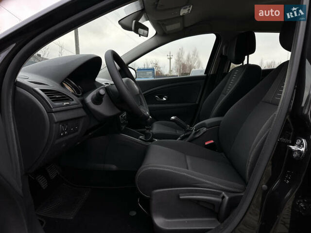 Черный Рено Меган, объемом двигателя 1.46 л и пробегом 277 тыс. км за 7300 $, фото 32 на Automoto.ua