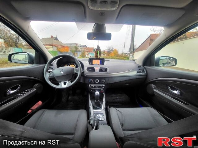 Черный Рено Меган, объемом двигателя 1.5 л и пробегом 280 тыс. км за 6600 $, фото 8 на Automoto.ua