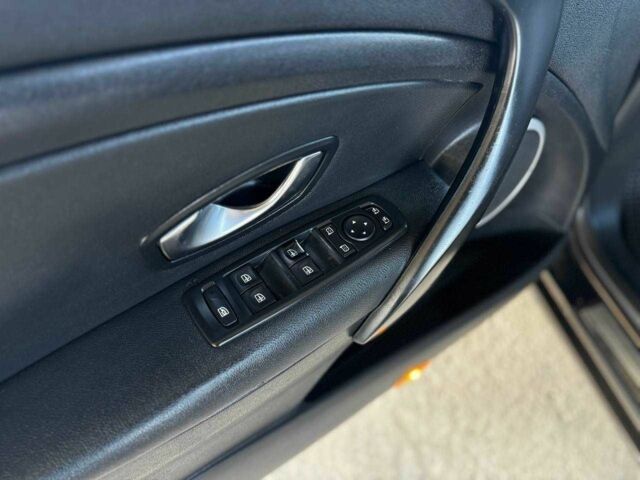 Черный Рено Меган, объемом двигателя 1.5 л и пробегом 261 тыс. км за 7199 $, фото 13 на Automoto.ua