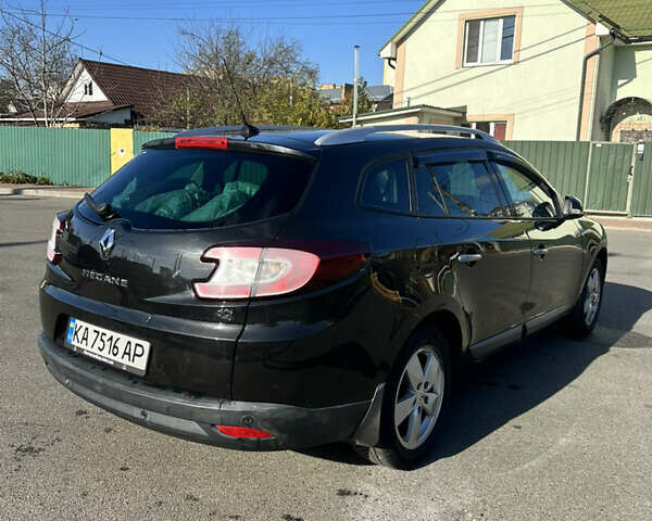 Чорний Рено Меган, об'ємом двигуна 1.46 л та пробігом 243 тис. км за 7600 $, фото 5 на Automoto.ua