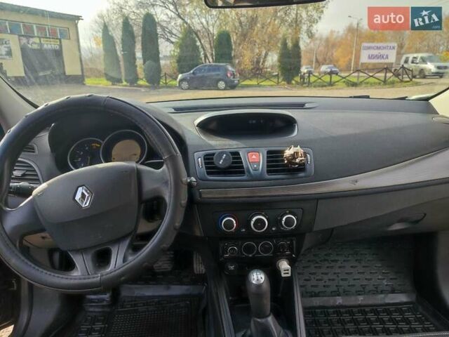 Чорний Рено Меган, об'ємом двигуна 1.46 л та пробігом 225 тис. км за 7300 $, фото 10 на Automoto.ua