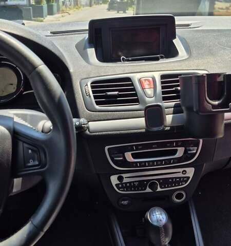 Черный Рено Меган, объемом двигателя 1.46 л и пробегом 270 тыс. км за 7800 $, фото 19 на Automoto.ua