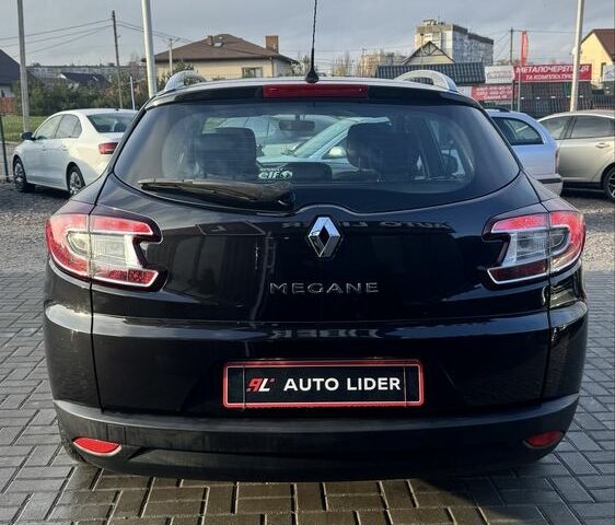 Чорний Рено Меган, об'ємом двигуна 1.6 л та пробігом 185 тис. км за 7600 $, фото 4 на Automoto.ua