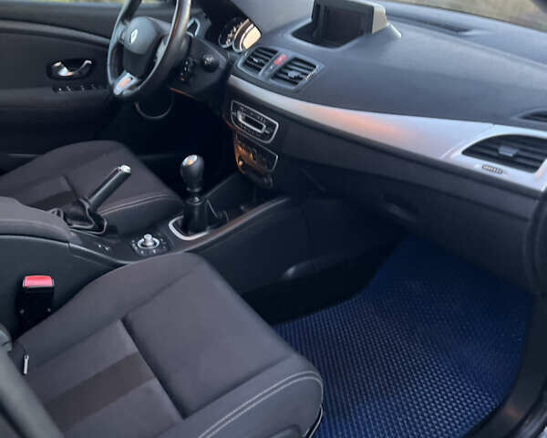 Черный Рено Меган, объемом двигателя 1.46 л и пробегом 215 тыс. км за 7200 $, фото 59 на Automoto.ua