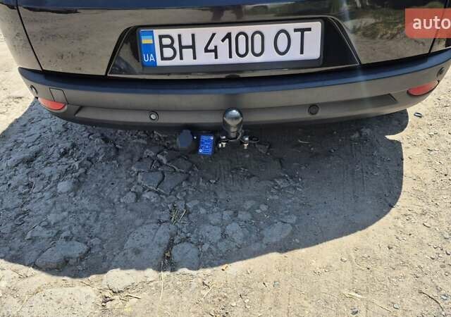 Черный Рено Меган, объемом двигателя 1.46 л и пробегом 270 тыс. км за 7800 $, фото 2 на Automoto.ua
