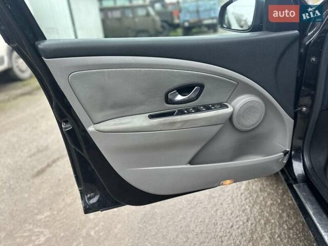Чорний Рено Меган, об'ємом двигуна 1.46 л та пробігом 305 тис. км за 6499 $, фото 12 на Automoto.ua