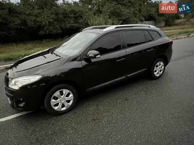 Чорний Рено Меган, об'ємом двигуна 0 л та пробігом 235 тис. км за 8100 $, фото 4 на Automoto.ua
