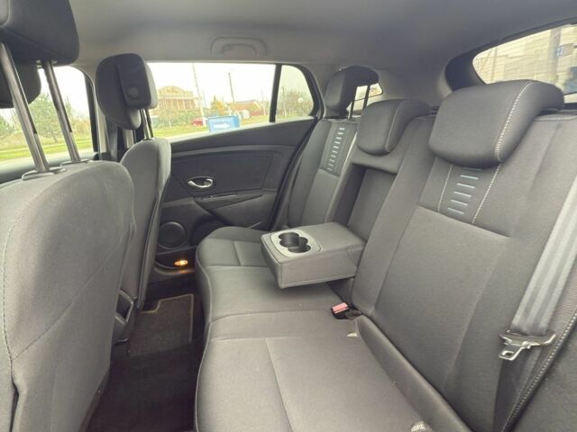 Черный Рено Меган, объемом двигателя 0 л и пробегом 202 тыс. км за 6499 $, фото 7 на Automoto.ua