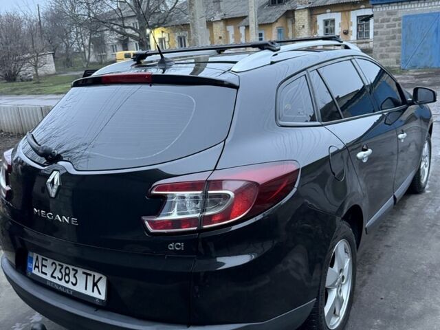 Черный Рено Меган, объемом двигателя 1.5 л и пробегом 239 тыс. км за 7400 $, фото 4 на Automoto.ua
