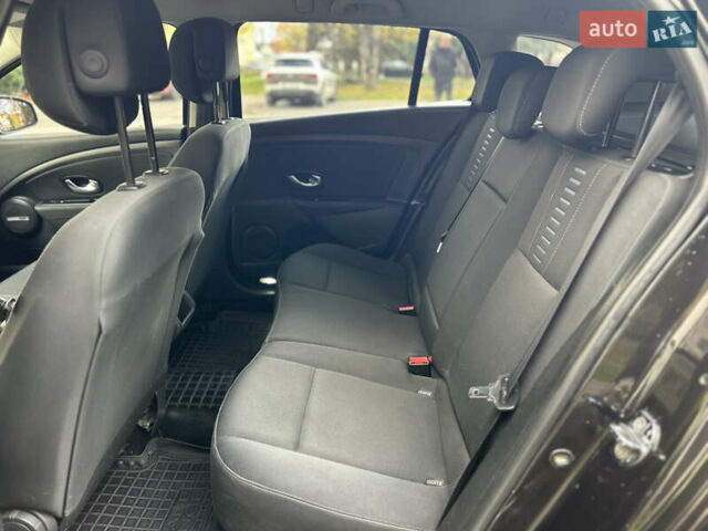 Рено Меган 2010 в Каменце-Подольском на Automoto.ua Черный Рено Меган, объемом двигателя 1.5 л и пробегом 271 тыс. км за 6450 $, фото 46 на Automoto.ua