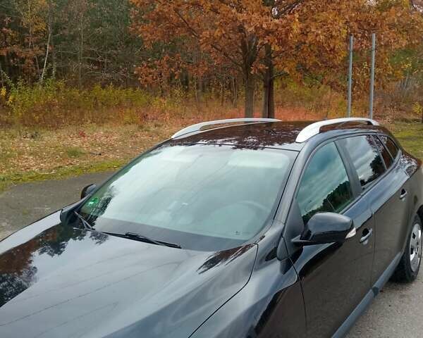 Рено Меган 2010 в Луцке на Automoto.ua Черный Рено Меган, объемом двигателя 1.6 л и пробегом 198 тыс. км за 6100 $, фото 22 на Automoto.ua