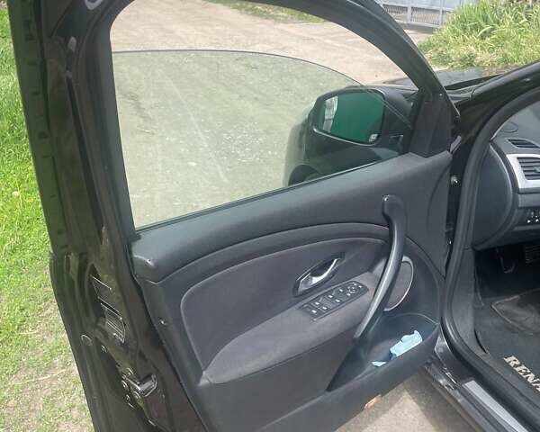 Черный Рено Меган, объемом двигателя 1.87 л и пробегом 293 тыс. км за 6700 $, фото 7 на Automoto.ua