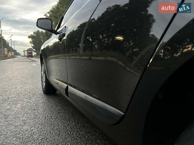 Чорний Рено Меган, об'ємом двигуна 0 л та пробігом 235 тис. км за 8100 $, фото 9 на Automoto.ua