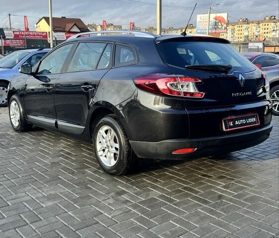 Чорний Рено Меган, об'ємом двигуна 1.6 л та пробігом 185 тис. км за 7600 $, фото 7 на Automoto.ua