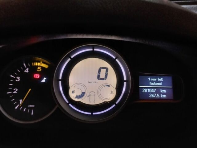 Черный Рено Меган, объемом двигателя 1.5 л и пробегом 290 тыс. км за 6500 $, фото 3 на Automoto.ua