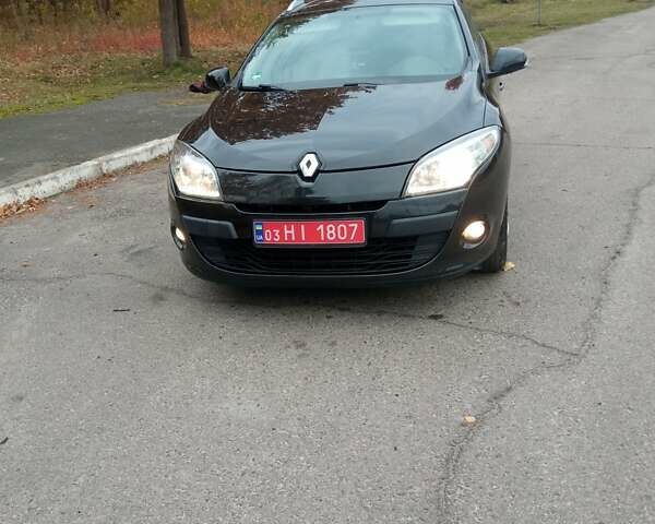 Рено Меган 2010 в Луцке на Automoto.ua Черный Рено Меган, объемом двигателя 1.6 л и пробегом 198 тыс. км за 6100 $, фото 9 на Automoto.ua