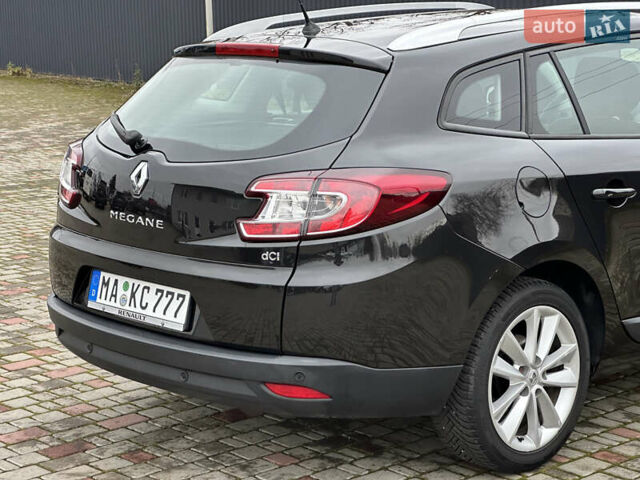 Черный Рено Меган, объемом двигателя 1.46 л и пробегом 277 тыс. км за 7300 $, фото 18 на Automoto.ua