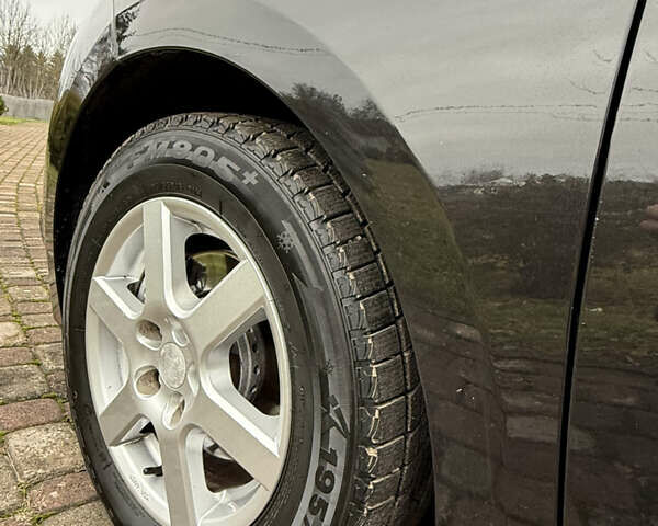 Черный Рено Меган, объемом двигателя 1.4 л и пробегом 185 тыс. км за 5999 $, фото 31 на Automoto.ua