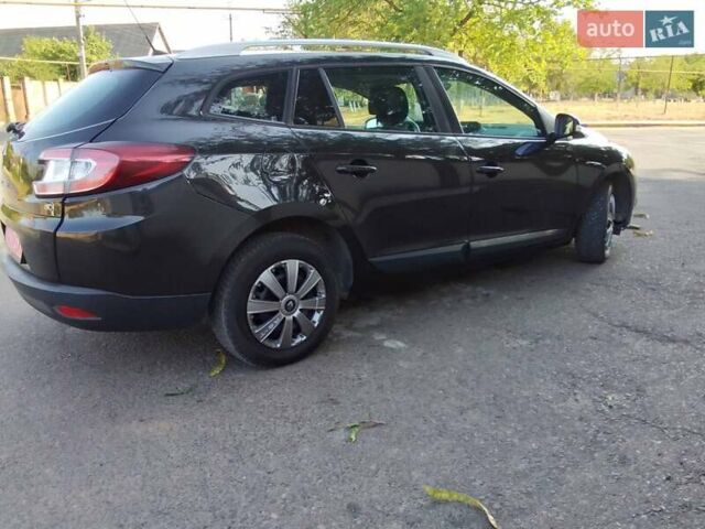 Чорний Рено Меган, об'ємом двигуна 0 л та пробігом 236 тис. км за 6400 $, фото 8 на Automoto.ua