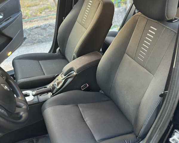 Чорний Рено Меган, об'ємом двигуна 1.5 л та пробігом 260 тис. км за 6700 $, фото 12 на Automoto.ua