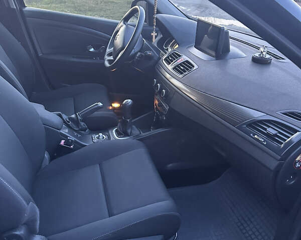 Черный Рено Меган, объемом двигателя 1.46 л и пробегом 285 тыс. км за 6700 $, фото 10 на Automoto.ua