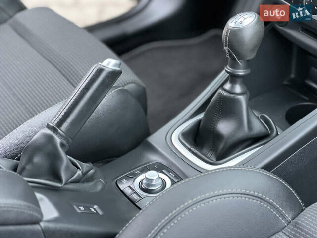 Черный Рено Меган, объемом двигателя 1.4 л и пробегом 170 тыс. км за 6900 $, фото 55 на Automoto.ua