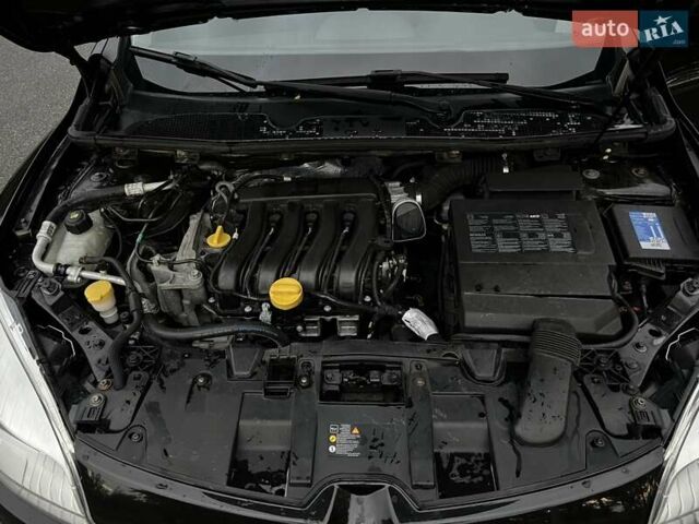 Чорний Рено Меган, об'ємом двигуна 0 л та пробігом 235 тис. км за 8100 $, фото 3 на Automoto.ua
