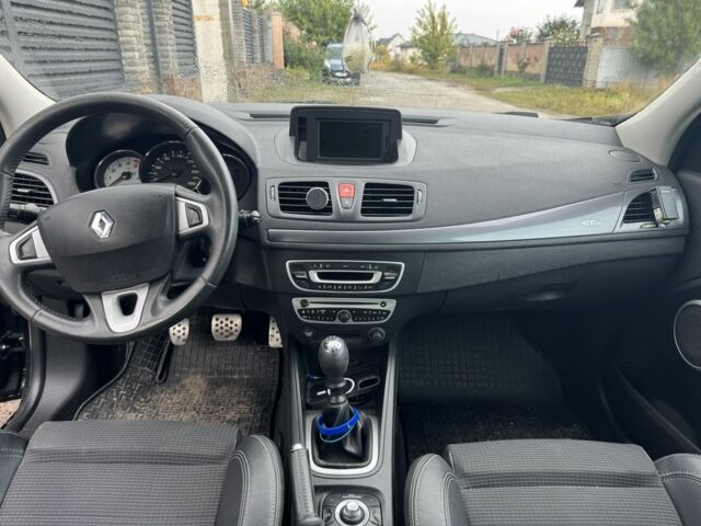 Черный Рено Меган, объемом двигателя 1.5 л и пробегом 264 тыс. км за 6500 $, фото 9 на Automoto.ua