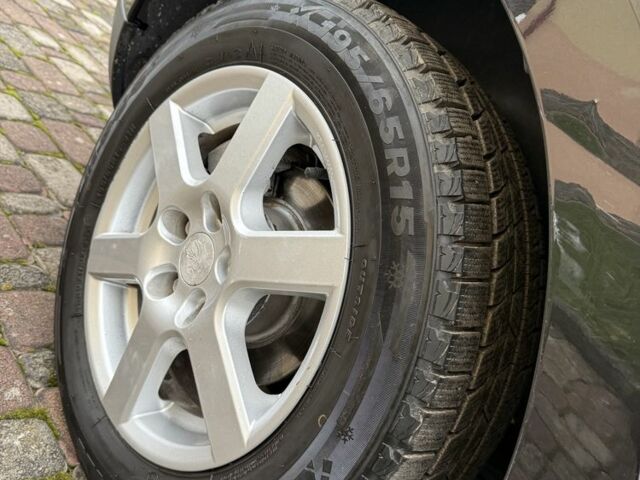 Черный Рено Меган, объемом двигателя 1.4 л и пробегом 185 тыс. км за 5999 $, фото 19 на Automoto.ua