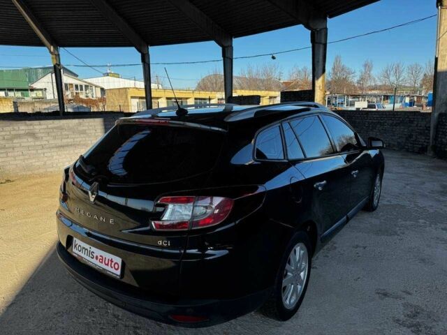 Черный Рено Меган, объемом двигателя 1.5 л и пробегом 261 тыс. км за 7199 $, фото 3 на Automoto.ua