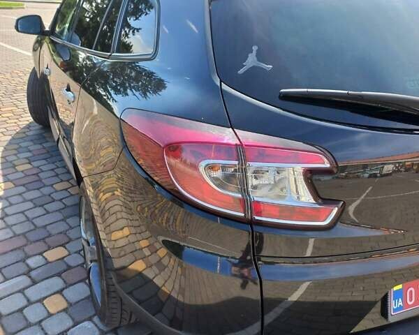 Черный Рено Меган, объемом двигателя 1.46 л и пробегом 260 тыс. км за 7000 $, фото 4 на Automoto.ua