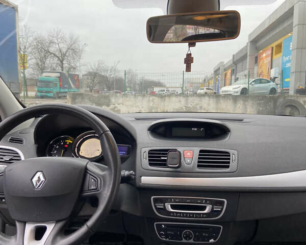 Чорний Рено Меган, об'ємом двигуна 1.87 л та пробігом 237 тис. км за 7100 $, фото 12 на Automoto.ua