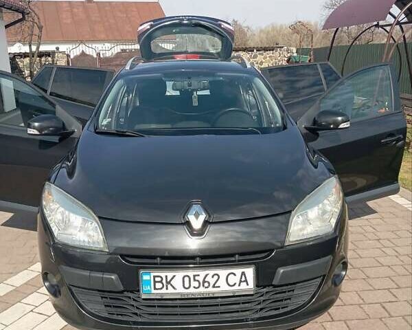 Черный Рено Меган, объемом двигателя 1.46 л и пробегом 230 тыс. км за 6600 $, фото 1 на Automoto.ua