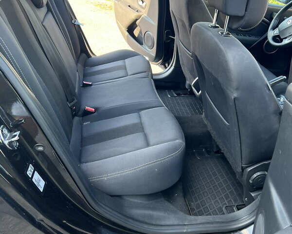 Черный Рено Меган, объемом двигателя 1.6 л и пробегом 250 тыс. км за 7500 $, фото 6 на Automoto.ua