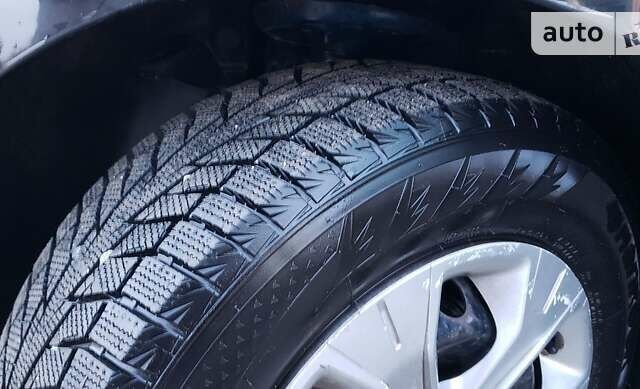 Черный Рено Меган, объемом двигателя 1.5 л и пробегом 249 тыс. км за 5700 $, фото 11 на Automoto.ua