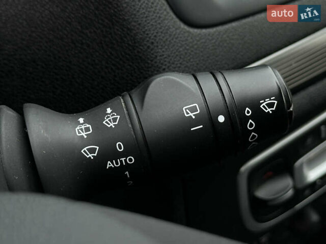 Черный Рено Меган, объемом двигателя 1.46 л и пробегом 277 тыс. км за 7300 $, фото 48 на Automoto.ua