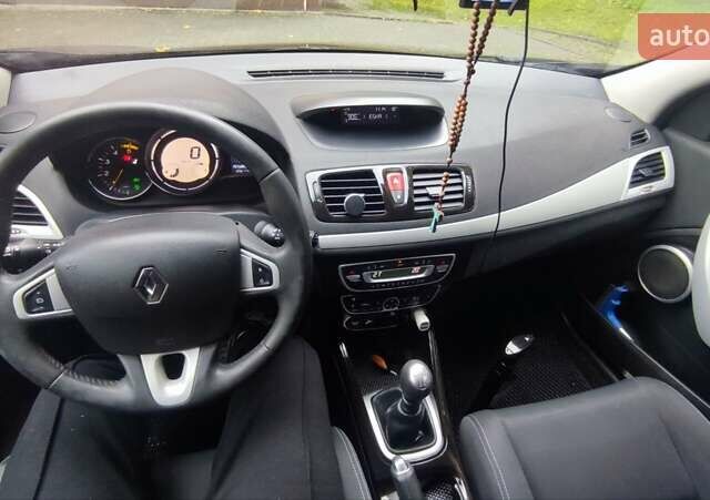 Чорний Рено Меган, об'ємом двигуна 1.46 л та пробігом 349 тис. км за 5700 $, фото 13 на Automoto.ua